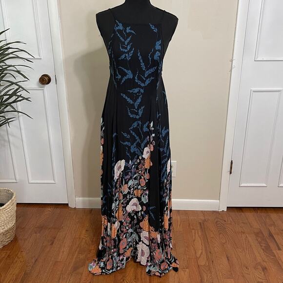 Free People Embrace It Maxi Dress Floral Open
Back Size XS - Picture 1 of 6